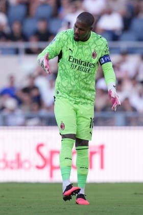 AC Milan s goalkeeper Mike Maignan during the Serie A EniLive soccer match between Lazio and Milan at the Rome s Olympic stadium, Italy - Saturday September 12, 2026 - Soccer ( Photo by Alfredo Falcone LaPresse )  Copyright: xAlfredoxFalcone LaPressex