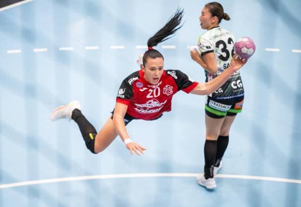 WOMEN S HANDBALL 2026–2027, 3rd Bundesliga, Matchday 1: THC FRISCH AUF GÖPPINGEN ** FOR EDITORIAL PURPOSES ONLY ** EDITORIAL USE ONLY ** p 12 09 2026 Bad Langensalza Women’s Handball 1st Bundesliga Women’s Season 2026–2027 Salzhalle Matchday 3 Thüringer HC FRISCH AUF Göppingen in the photo: Jana Scheib 20 Thüringer HC in a duel with Haruno Sasaki 32 FRISCH AUF Göppingen Germany Thuringia Bad Langensalza Copyright SaschaxFromm Copyright: SaschaxFromm doc87klunmnu5z7fxziqhx ,EDITORIAL USE ONLY Copyright: SaschaxFromm