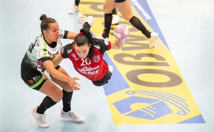 WOMEN S HANDBALL 2026–2027 3RD BUNDESLIGA, MATCHDAY 1: THC FRISCH AUF GÖPPINGEN ** FOR EDITORIAL PURPOSES ONLY ** EDITORIAL USE ONLY ** p 12 09 2026 Bad Langensalza Women’s Handball 1st Bundesliga Women’s Season 2026–2027 Salzhalle Matchday 3 Thüringer HC FRISCH AUF Göppingen in the photo by Jana Scheib 20 Thüringer HC in a duel with Aylin Bornhardt 13 FRISCH AUF Göppingen Germany Thuringia Bad Langensalza Copyright SaschaxFromm Copyright: SaschaxFromm doc87klvjjf8xf57sx9rv7 ,EDITORIAL USE ONLY Copyright: SaschaxFromm