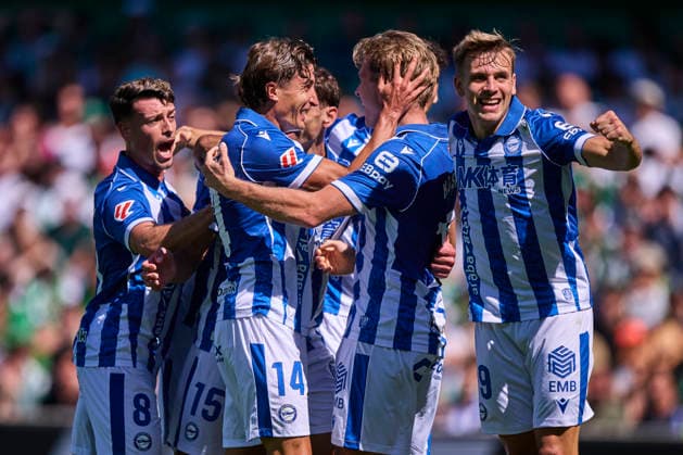 Real Racing Club de Santander v Deportivo Alaves - LaLiga EA Sports 2026 27 Ville Koski of Deportivo Alaves celebrates with teammate Nahuel Tenaglia of Deportivo Alaves after scoring the team s first goal during the LaLiga EA Sports match between Real Racing Club and Deportivo Alaves at Campos de El Sardinero in Santander, Spain, on September 12, 2026. Santander Spain  Copyright: xCesarxOrtizxGonzalezx originalFilename:ortizgonzalez-realraci260912_npQW8.jpg