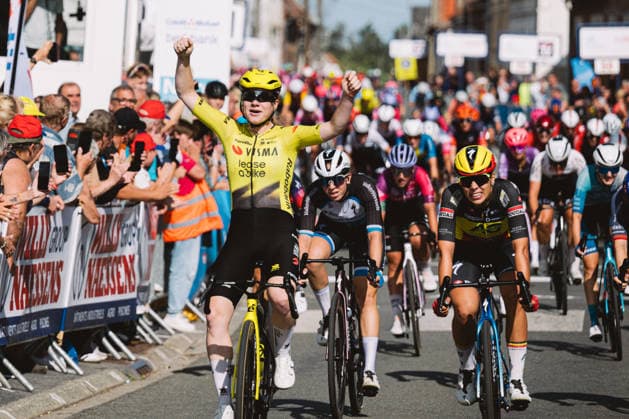 A Travers Les Hauts-de-France, Finishline Of 4th Edition Nienke Veenhoven of the Netherlands and Visma-Lease a Bike wins the fourth edition of A Travers les Hauts-de-France (WE 1.1) in a sprint finish on Saturday, contested over 130.5 kilometers between Queant and Ecourt-Saint-Quentin in Pas-de-Calais, France. Veenhoven finishes ahead of Shari Bossuyt of Belgium and AG Insurance-Soudal Team and defending champion Lara Gillespie of Ireland and UAE Team L IMAD. Ecourt-Saint-Quentin France  Copyright: xGautierxDemouveauxx originalFilename:demouveaux-notitle260912_npR1d.jpg