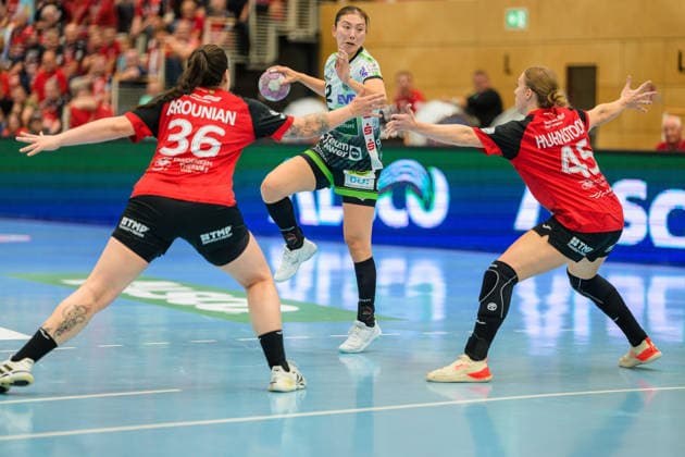Haruno Sasaki, Frisch Auf Göppingen, 32; Marcela Santos Arounian, Thuringer HC, 36; Jolina Huhnstock, Thuringer HC, 45 GER, Thuringer HC vs. FRISCH AUF Göppingen, Handball, Alsco Women’s Handball Bundesliga, 2026–2027 season, Matchday 3, Saturday, 6:00 PM, September 12, 2026 GER, Thuringer HC vs. FRISCH AUF Göppingen, Handball, Alsco Women’s Handball Bundesliga, 2026–2027 Season, Matchday 3, Saturday, 6:00 p.m., September 12, 2026, Bad Langensalza Copyright: xMartinxHerbstx