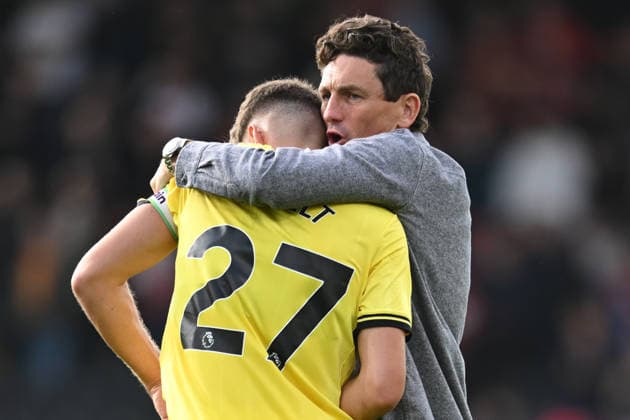 12th September 2026; Vitality Stadium, Bournemouth, England; Premier League Football, Bournemouth versus Brentford; Keith Andrews, manager for Brentford FC with Vitaly Janelt SimonxWest