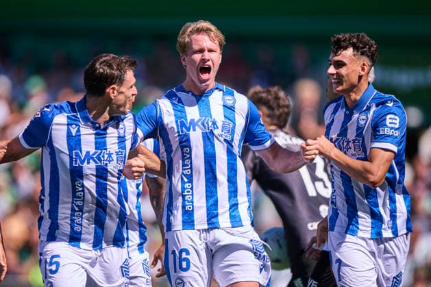 Real Racing Club de Santander v Deportivo Alaves - LaLiga EA Sports 2026 27 Ville Koski of Deportivo Alaves celebrates with teammates Lucas Boye and Angel Perez after scoring the team s first goal during the LaLiga EA Sports match between Real Racing Club and Deportivo Alaves at Campos de El Sardinero in Santander, Spain, on September 12, 2026. Santander Spain  Copyright: xCesarxOrtizxGonzalezx originalFilename:ortizgonzalez-realraci260912_npw3l.jpg
