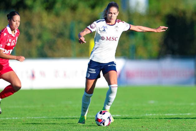 September 12, 2026, Soccer, AXA Women’s Super League 2026–27, Matchday 6, FC Rapperswil Jona vs. Servette FC Chênois Féminin, Grünfeld Stadium, Jona, Switzerland Stefanie De Aläm 64, Servette FC Chênois F minin Photo by Urs Ottiger