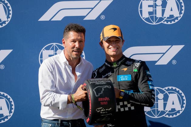 September 12, 2026, Madrid, Madrid, Spain: Atletico de Madrid coach Diego Pablo Simeone giving the Pirelli pole position tyre award to Lando Norris (GBR McLaren) during the Formula 1 Madrid Grand Prix 2026. Madrid Spain - ZUMAl234 20260912_znp_l234_012 Copyright: xGabrielxLopezx