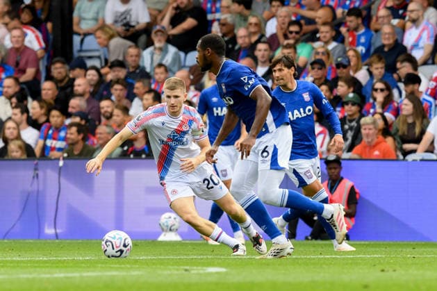 Crystal Palace v Ipswich Town, Premier League Adam Wharton of Crystal Palace and Issa Diop of Ipswich Town in action during the Premier League match between Crystal Palace and Ipswich Town at Selhurst Park, London, UK on 12 September 2026. London Selhurst Park Greater London UK Editorial use only DataCo restrictions apply See www.football-dataco.com , Copyright: xJeffxMoodx PSI-24873-0047