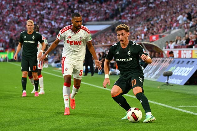 Linton Maina (1. FC Koeln) und Chuki (Werder Bremen) im Zweikampf waehrend des Spiels der 1. Bundesliga zwischen 1. FC Koeln und SV Werder Bremen, RheinEnergieStadion am 12. September 2026 in Koeln, Deutschland. (Foto von Ralf Treese DeFodi Images) +++ Linton Maina (1. FC Koeln) und Chuki (Werder Bremen) battle for the ball during the Bundesliga match between 1. FC Koeln and SV Werder Bremen at RheinEnergieStadion on September 12, 2026 in Cologne, Germany. (Photo by Ralf Treese DeFodi Images) DFB DFL REGULATIONS PROHIBIT ANY USE OF PHOTOGRAPHS AS IMAGE SEQUENCES AND OR QUASI-VIDEO. (Photo by Ralf Treese DeFodi Images) - *** Linton Maina of 1. FC Köln and Chuki of Werder Bremen battle for the ball during the Bundesliga match between 1. FC Köln and SV Werder Bremen at RheinEnergieStadion on September 12, 2026, in Cologne, Germany Photo by Ralf Treese, DeFodi Images Linton Maina of 1. FC Köln and Chuki of Werder Bremen battle for the ball during the Bundesliga match between 1. FC Köln and SV Werder Bremen at RheinEnergieStadion on September 12, 2026 in Cologne, Germany. Photo by Ralf Treese, DeFodi Images. DFB and DFL regulations prohibit any use of photographs as image sequences and or quasi-video. Photo by Ralf Treese, DeFodi Images