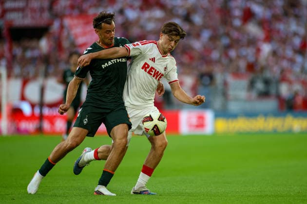 12.09.2026, GER, Fussball, Herren, Bundesliga , 1. Bundesliga, Saison 2026 2027, 1. FC Köln - SV Werder Bremen Olivier Deman (SVW) und Mikey Moore (1. FC Köln) im Kampf um den Ball *** September 12, 2026, GER, Soccer, Men s, Bundesliga, 1. Bundesliga, 2026–2027 Season, 1. FC Köln vs. SV Werder Bremen: Olivier Deman (SVW) and Mikey Moore (1. FC Köln) battle for the ball Copyright: xSvenxHanischx