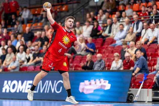 Manuel Hoerr, TuS N Luebbecke, No. 06 (goal throw), GER, TuS N Luebbecke vs. TSV Bayer Dormagen, Handball, 2nd Bundesliga, Matchday 3, 2026–2027 season, September 12, 2026 (GER), TuS N Luebbecke vs. TSV Bayer Dormagen, Handball, 2nd Bundesliga, Matchday 3, 2026–2027 season, September 12, 2026, Luebbecke Copyright: xEibner-Pressefoto JanxRollingerx EP_JSK