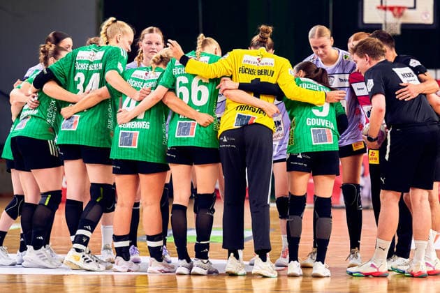 Fuechse Berlin, team photo, GER, Women s Handball Bundesliga 2, Fuechse Berlin vs. Rostocker HC Rostock Dolphins, 2026–27 season, Matchday 3, September 12, 2026, GER, Women’s 2nd Handball Bundesliga, Fuechse Berlin vs. Rostocker HC Rostock Dolphins, 2026–27 season, Matchday 3, September 12, 2026, Berlin Copyright: xClaudiusxRauch,xEibner-Pressefotox xClaudiusxRauchx EP_CRH