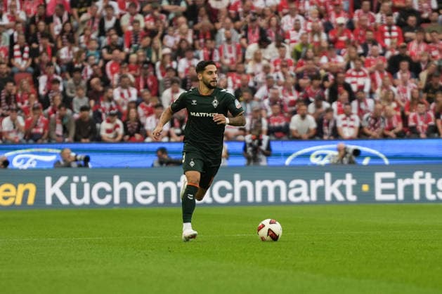 Deutschland: 1.Bundesliga 2026 2027 3. Spieltag, 1.FC Köln vs SV Werder Bremen, Samstag, 12.09.2026 RheinEnergieStadion (Köln, Nordrhein-Westfalen, Deutschland) Ludovit Reis (SV Werder Bremen, 15) am Ball *** Germany 1 Bundesliga 2026–2027, Matchday 3: 1. FC Köln vs. SV Werder Bremen, Saturday, September 12, 2026, RheinEnergieStadion, Cologne, North Rhine-Westphalia, Germany. Ludovit Reis (SV Werder Bremen), No. 15, in possession of the ball Copyright: xMerlexKölkingx