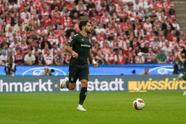 Deutschland: 1.Bundesliga 2026 2027 3. Spieltag, 1.FC Köln vs SV Werder Bremen, Samstag, 12.09.2026 RheinEnergieStadion (Köln, Nordrhein-Westfalen, Deutschland) Ludovit Reis (SV Werder Bremen, 15) am Ball *** Germany 1 Bundesliga 2026–2027, Matchday 3: 1. FC Köln vs. SV Werder Bremen, Saturday, September 12, 2026, RheinEnergieStadion, Cologne, North Rhine-Westphalia, Germany. Ludovit Reis (SV Werder Bremen), 15, in possession Copyright: xMerlexKölkingx