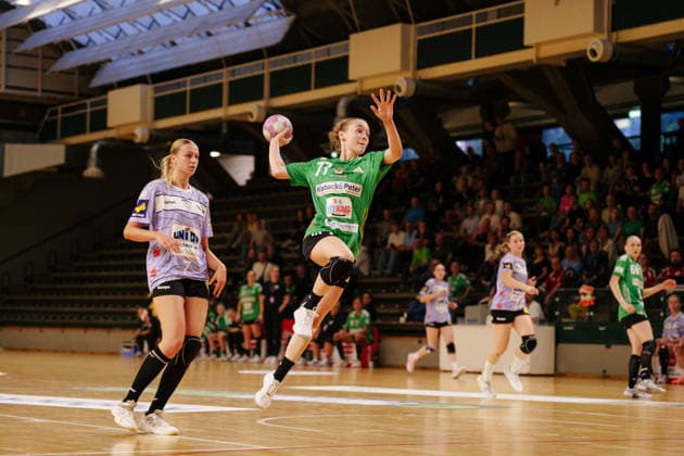 2 Alsco Women s Handball Bundesliga, Matchday 3: Füchse Berlin vs. Rostocker Handball Club Leoni Baßiner. Füchse Berlin, 77, on September 12, 2026, at the Charlottenburg Sports Hall, Berlin, Berlin, Charlottenburg Sports Hall, Berlin, Germany