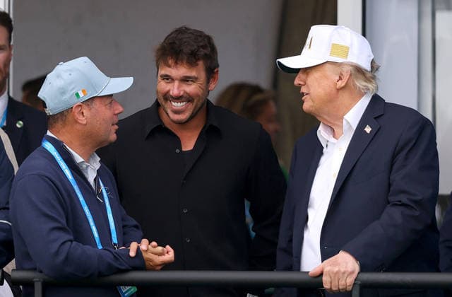 2026 Amgen Irish Open - Third Round, Trump International Golf Links, Doonbeg 12 9 2026 Brooks Koepka and President of the United States of America Donlad Trump watching over the eighteenth Brooks Koepka and Donlad Trump watching over the eighteenth 12 9 2026  Copyright: xx BB3_7348