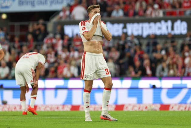 Marius Buelter (1. FC Koeln) gestikuliert, Gestik waehrend des Spiels der 1. Bundesliga zwischen 1. FC Koeln und SV Werder Bremen, RheinEnergieStadion am 12. September 2026 in Koeln, Deutschland. (Foto von Oliver Kaelke DeFodi Images) +++ Marius Buelter (1. FC Koeln) gestures during the Bundesliga match between 1. FC Koeln and SV Werder Bremen at RheinEnergieStadion on September 12, 2026 in Cologne, Germany. (Photo by Oliver Kaelke DeFodi Images) DFB DFL REGULATIONS PROHIBIT ANY USE OF PHOTOGRAPHS AS IMAGE SEQUENCES AND OR QUASI-VIDEO. (Photo by Oliver Kaelke DeFodi Images) - *** Marius Buelter of 1. FC Köln gestures during the Bundesliga match between 1. FC Köln and SV Werder Bremen, RheinEnergieStadion on September 12, 2026, in Cologne, Germany. Photo by Oliver Kaelke, DeFodi Images. Marius Buelter of 1. FC Köln gestures during the Bundesliga match between 1. FC Köln and SV Werder Bremen at RheinEnergieStadion on September 12, 2026 in Cologne, Germany. Photo by Oliver Kaelke, DeFodi Images. DFB and DFL regulations prohibit any use of photographs as image sequences and or quasi-video. Photo by Oliver Kaelke, DeFodi Images.