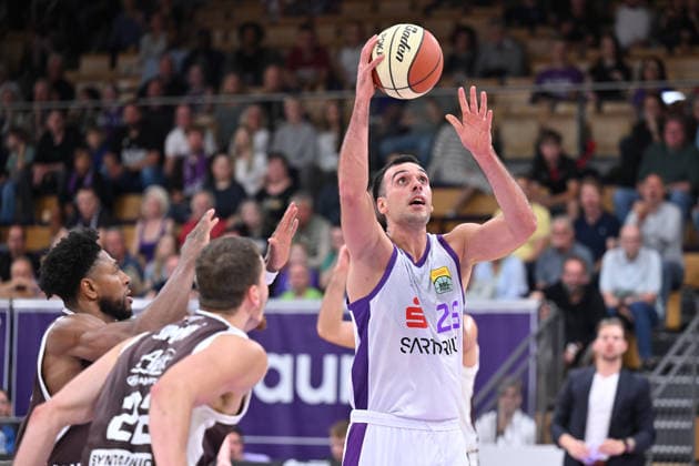 BG Göttingen vs. SYNTAINICS MBC, September 12, 2026, Göttingen Basketball BBL Cup, BG Göttingen vs. SYNTAINICS MBC, Round 1, Sparkassen Arena; Omar Pajic (BG Göttingen) scores for Göttingen, Lower Saxony, Germany