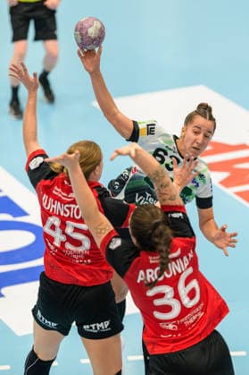 Stephanie Elies, Frisch Auf Göppingen, 63; Jolina Huhnstock, Thüringer HC, 45; Marcela Santos Arounian, Thuringer HC, 36 GER; Thuringer HC vs. FRISCH AUF Göppingen, Handball, Alsco Women’s Handball Bundesliga, 2026–2027 season, Matchday 3, Saturday, 6:00 p.m., September 12, 2026 GER, Thuringer HC vs. FRISCH AUF Göppingen, Handball, Alsco Women’s Handball Bundesliga, 2026–2027 season, Matchday 3, Saturday, 6:00 p.m., September 12, 2026, Bad Langensalza Copyright: xMartinxHerbstx