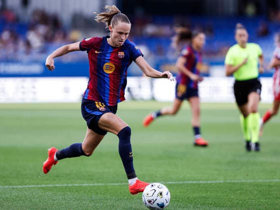 September 12, 2026, Sant Joan Despi, Barcelona, Spain: Caroline Graham of FC Barcelona, Barca in action during the Spanish Women league, Liga F, football match played between FC Barcelona and Atletico de Madrid at Johan Cruyff Stadium on September 12, 2026 in Sant Joan Despi, Barcelona. Sant Joan Despi Spain - ZUMAa181 20260912_zaa_a181_210 Copyright: xJavierxBorregox
