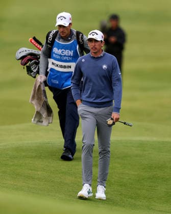 2026 Amgen Irish Open - Third Round, Trump International Golf Links, Doonbeg 12 9 2026 Tom McKibbin walks up the eighteenth fairway Tom McKibbin walks up the eighteenth fairway 12 9 2026  Copyright: xx BB3_8076
