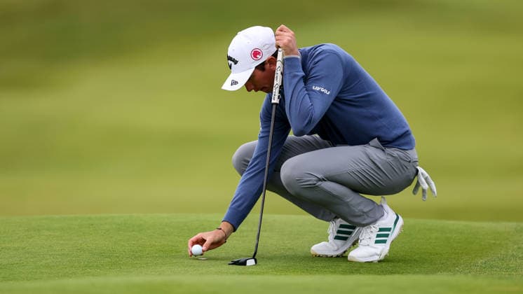 2026 Amgen Irish Open - Third Round, Trump International Golf Links, Doonbeg 12 9 2026 Tom McKibbin places his ball beside his marker on the eighteenth green Tom McKibbin places his ball beside his marker on the eighteenth green 12 9 2026  Copyright: xx BB3_8114