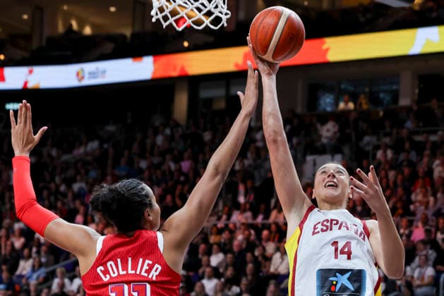 Napheesa Collier of the U.S. and Raquel Carrera of Spain battle for the ball during the FIBA Women s Basketball World Cup Germany 2026 semifinal match between Spain and the United States at Berlin Arena on September 12, 2026, in Berlin, Germany. Photo by Marco Steinbrenner, DeFodi Images