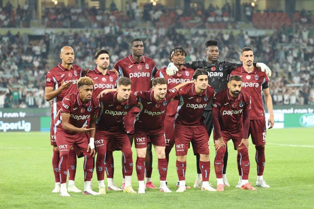 KONYA, TURKEY - SEPTEMBER 12: Players of Trabzonspor poses ateam photo for the media before the Turkish Super League 2026 27 match between Konyaspor and Trabzonspor at Medas Konya Buyuksehir Stadium on September 12, 2026 in Konya, Turkey. Konya Turkey Copyright: xSeskimphotox Konya-Trabzon-1209 (5)
