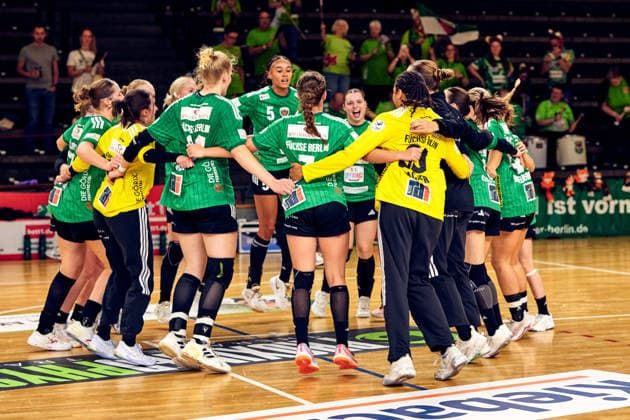 Fuechse Berlin, celebrating a victory, GER, Women s Handball Bundesliga 2, Fuechse Berlin vs. Rostocker HC Rostock Dolphins, 2026–27 season, Matchday 3, September 12, 2026, GER, Women s Handball Bundesliga 2, Füchse Berlin vs. Rostocker HC Rostock Dolphins, 2026–27 season, Matchday 3, September 12, 2026, Berlin Copyright: xClaudiusxRauch,xEibner-Pressefotox xClaudiusxRauchx EP_CRH