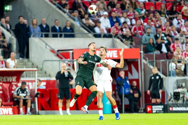 Marco Friedl (SV Werder Bremen, 32) im Zweikampf mit Thijs Dalinga (1.FC Koeln, 27) 1.FC Köln vs. SV Werder Bremen, Fussball, Bundesliga, 3.Spieltag, Saison 2026 27, 12.09.2026, DFL REGULATIONS PROHIBIT ANY USE OF PHOTOGRAPHS AS IMAGE SEQUENCES AND OR QUASI-VIDEO, 1.FC Köln vs. SV Werder Bremen, Fussball, Bundesliga, 3.Spieltag, Saison 2026 27, 12.09.2026 Köln *** Marco Friedl of SV Werder Bremen, 32, in a tackle with Thijs Dalinga of 1. FC Köln, 27; 1. FC Köln vs. SV Werder Bremen, soccer, Bundesliga, Matchday 3, 2026–27 season, September 12, 2026, DFL regulations prohibit any use of photographs as image sequences and or quasi-video, 1. FC Köln vs. SV Werder Bremen, Soccer, Bundesliga, Matchday 3, 2026–27 season, September 12, 2026, Cologne Copyright: xEibner-Pressefoto LukasxBaldygax EP_LBA
