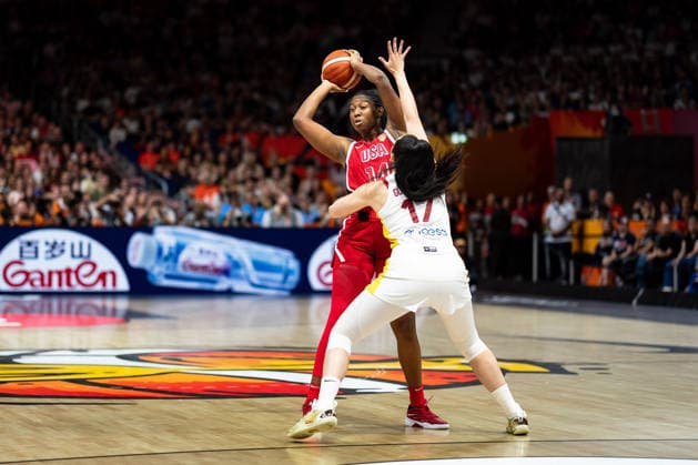 Aliyah Boston (USA), 14, with the ball; Megan Gustafson (Spain), 17, GER, Spain vs. USA, Basketball, 2026 FIBA Women’s World Cup, Semifinal, September 12, 2026, Germany, Spain vs. USA, Basketball, 2026 FIBA Women’s World Cup, Semifinal, September 12, 2026, Berlin Copyright: xEibner-Pressefoto MaxxVincenx EP_MVN