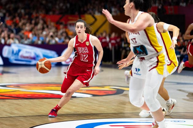 Caitlin Clark (USA), No. 12 dribbling, Megan Gustafson (Spain), No. 17, GER, Spain vs. USA, Basketball, 2026 FIBA Women’s World Cup, Semifinal, September 12, 2026, Germany, Spain vs. USA, Basketball, 2026 FIBA Women’s World Cup, Semifinal, September 12, 2026, Berlin Copyright: xEibner-Pressefoto MaxxVincenx EP_MVN