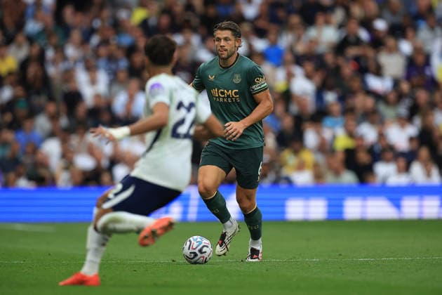 Tottenham Hotspur v Everton, Premier League Everton Defender James Tarkowski (6) during the Premier League match between Tottenham Hotspur and Everton at Tottenham Hotspur Stadium, London, UK on 12 September 2026. London Tottenham Hotspur Stadium London UK Editorial use only DataCo restrictions apply See www.football-dataco.com , Copyright: xChrisxFoxwellx PSI-24863-0080