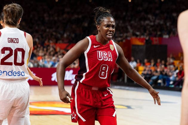 Chelsea Gray, USA, 08, cheering, GER, Spain vs. USA, Basketball, 2026 FIBA Women’s World Cup, Semifinal, September 12, 2026 GER, Spain vs. USA, Basketball, 2026 FIBA Women’s World Cup, Semifinal, September 12, 2026 Berlin Copyright: xEibner-Pressefoto MaxxVincenx EP_MVN