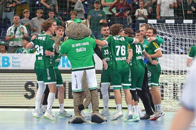 Handball, HBL2: SC DHfK Leipzig vs. VfL Lübeck Schwartau, September 12, 2026. Jubilation among the SC DHfK Leipzig team after their narrow home victory. Handball, 2nd Bundesliga, 2026–2027 season, Matchday 3: SC DHfK Leipzig vs. VfL Lübeck Schwartau on September 12, 2026, at the Quarterback Immobilien Arena Leipzig Copyright: xBEAUTIFULxSPORTS JanxKaeferx