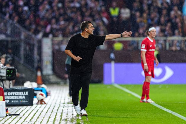Marcel Rapp (FC St. Pauli, Trainer) GER, FC St. Pauli vs. VfL Wolfsburg, Fussball, 2. Bundesliga, Spieltag 05, Saison 2026 2027, 12.09.2026 DFL REGULATIONS PROHIBIT ANY USE OF PHOTOGRAPHS AS IMAGE SEQUENCES AND OR QUASI-VIDEO GER, FC St. Pauli vs. VfL Wolfsburg, Fussball, 2. Bundesliga, Spieltag 05, Saison 2026 2027, 12.09.2026 Hamburg *** Marcel Rapp, FC St. Pauli, Coach (GER), FC St. Pauli vs. VfL Wolfsburg, Soccer, 2. Bundesliga, Matchday 5, 2026–2027 Season, September 12, 2026 DFL regulations prohibit any use of photographs as image sequences and or quasi-video (GER), FC St. Pauli vs. VfL Wolfsburg, soccer, 2. Bundesliga, Matchday 5, 2026–2027 season, September 12, 2026, Hamburg Copyright: xEibner-Pressefoto MarcelxvonxFehrnx EP_MFN