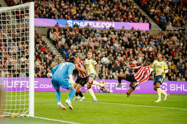Sunderland v Arsenal, Premier League Nordi Mukiele of Sunderland almost gets on the end of a cross during the Sunderland v Arsenal Premier League match at the Stadium of Light, Sunderland, England on 12 September 2026 Credit: Craig Cowan Every Second Media Editorial use only. All images are copyright Every Second Media Limited. No images may be reproduced without prior permission. All rights reserved. Premier League and Football League images are subject to licensing agreements with Football DataCo Limited. see https: www.football-dataco.com Copyright: xIMAGO EveryxSecondxMediax ESM-2157-0048 CraigxCowanx xEveryxSecondxMediax