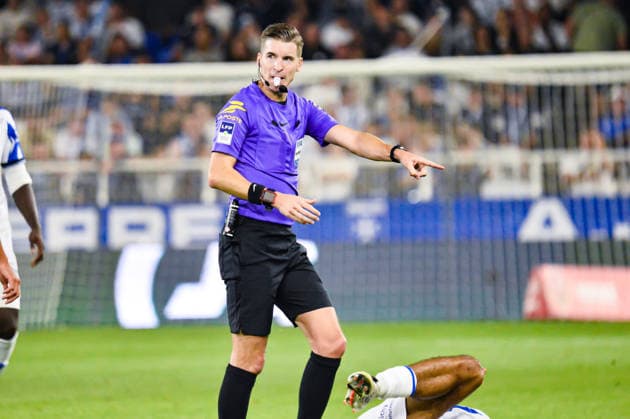 FOOTBALL : AJ Auxerre vs OGC Nice - Ligue 1 - JournÃ e 4 - 12 09 2026 Francois Letexier (Arbitre Central) AuxerreFrance  Copyright: xBaptistexAutissierx