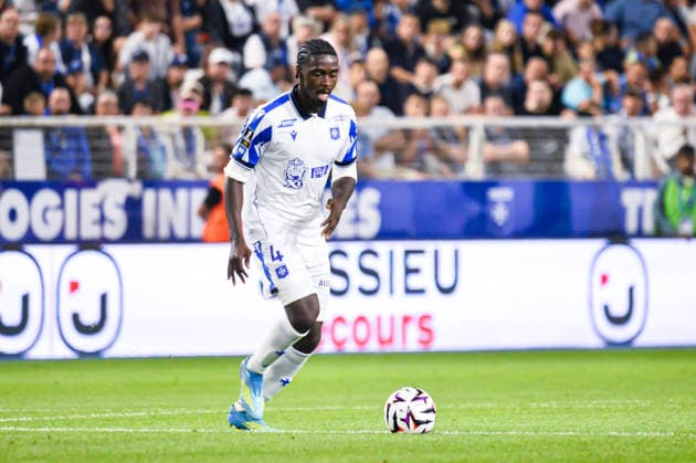 FOOTBALL : AJ Auxerre vs OGC Nice - Ligue 1 - JournÃ e 4 - 12 09 2026 Axel Tuanzebe (OM) AuxerreFrance  Copyright: xBaptistexAutissierx