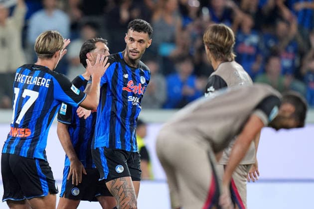 Atalanta s Gianluca Scamacca celebrates after scoring 1-1 during the Serie A soccer match between Atalanta and Cagliari at New Balance Arena in Bergamo , Italy - September 12, 2026. - Soccer  Copyright: xSpada LaPressex