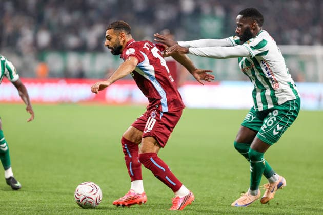 TUMOSAN Konyaspor v Trabzonspor - Turkish Super Lig KONYA, TURKIYE - SEPTEMBER 6: Trabzonspor s Mohamed Salah in action Arthur Masuaku against during the Turkish Super Lig week 5 match between TUMOSAN Konyaspor and Trabzonspor at MEDAS Konya Metropolitan Stadium in Konya, Turkiye, on September 12, 2026. Serhat Çetinkaya Anadolu Konya Turkey. Editorial use only. Please get in touch for any other usage.  Copyright: x2026xAnadoluxSerhatxÃ‡etinkayax