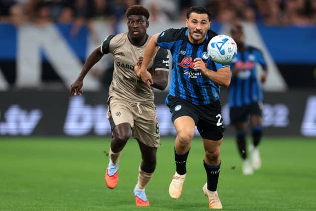 Atalanta v Cagliari - Serie A - Season 2026-2027 Bergamo, Italy, 12th September 2026. Sead Kolasinac of Atalanta is pursued by Ndary Adopo of Cagliari Calcio as he races for the ball during the Atalanta vs Cagliari Serie A match at New Balance Arena, Bergamo. Picture credit should read: Jonathan Moscrop Bergamo New Balance Arena Italy