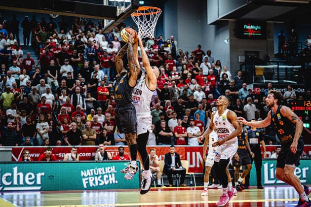 September 12, 2026, xhfmx, BBL Cup, Giessen 46ers vs. Chemnitz 99ers, Cobe Williams (Chemnitz 99ers) scored 24 points with a layup against Giessen