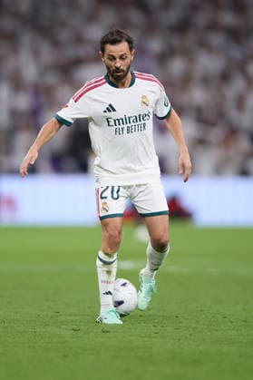Bernardo Silva (Real Madrid CF) controls the ball during the LaLiga EA Sports match between Real Madrid CF and Rayo Vallecano de Madrid at Estadio Santiago BernabÃ u on September 12, 2026 in Madrid, Spain. (Photo by Manu Reino DeFodi Images) - *** Bernardo Silva of Real Madrid CF controls the ball during the LaLiga EA Sports match between Real Madrid CF and Rayo Vallecano de Madrid at Estadio Santiago Bernabéu on September 12, 2026, in Madrid, Spain. Photo by Manu Reino, DeFodi Images