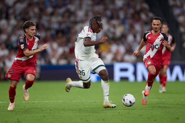 Yan Diomande (Real Madrid CF) controls the ball during the LaLiga EA Sports match between Real Madrid CF and Rayo Vallecano de Madrid at Estadio Santiago BernabÃ u on September 12, 2026 in Madrid, Spain. (Photo by Manu Reino DeFodi Images) - *** Yan Diomande of Real Madrid CF controls the ball during the LaLiga EA Sports match between Real Madrid CF and Rayo Vallecano de Madrid at Estadio Santiago Bernabéu on September 12, 2026, in Madrid, Spain. Photo by Manu Reino, DeFodi Images