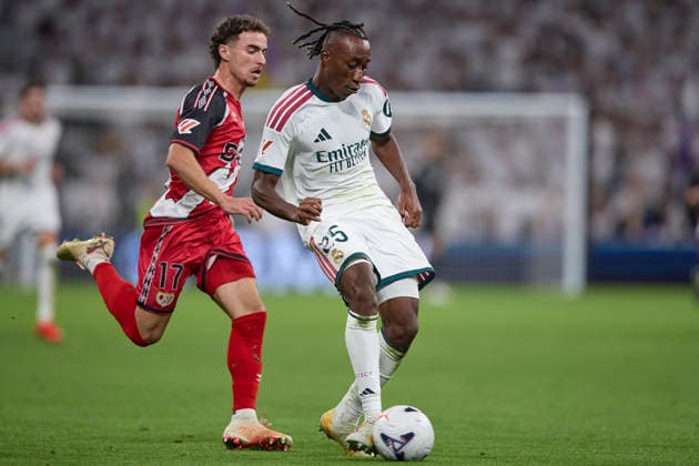 Yan Diomande (Real Madrid CF) controls the ball during the LaLiga EA Sports match between Real Madrid CF and Rayo Vallecano de Madrid at Estadio Santiago BernabÃ u on September 12, 2026 in Madrid, Spain. (Photo by Manu Reino DeFodi Images) - *** Yan Diomande of Real Madrid CF controls the ball during the LaLiga EA Sports match between Real Madrid CF and Rayo Vallecano de Madrid at Estadio Santiago Bernabéu on September 12, 2026, in Madrid, Spain. Photo by Manu Reino, DeFodi Images