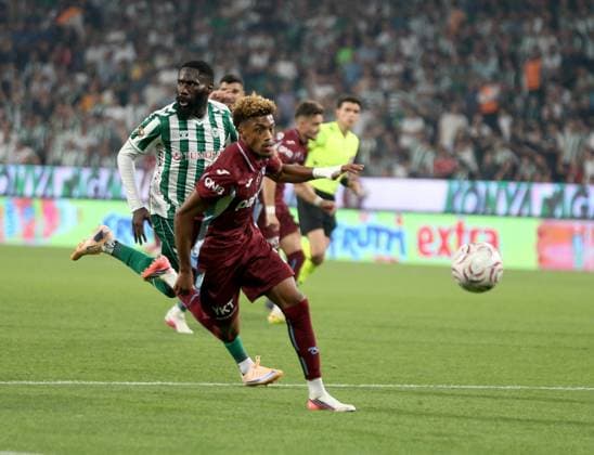 TUMOSAN Konyaspor v Trabzonspor - Turkish Super Lig KONYA, TURKIYE - SEPTEMBER 6: Trabzonspor s Wagner Pina and Konyaspor s Arthur Masuaku vie the ball during the Turkish Super Lig week 5 match between TUMOSAN Konyaspor and Trabzonspor at MEDAS Konya Metropolitan Stadium in Konya, Turkiye, on September 12, 2026. Savas Guler Anadolu Konya Turkey. Editorial use only. Please get in touch for any other usage.  Copyright: x2026xAnadoluxSavasxGulerx
