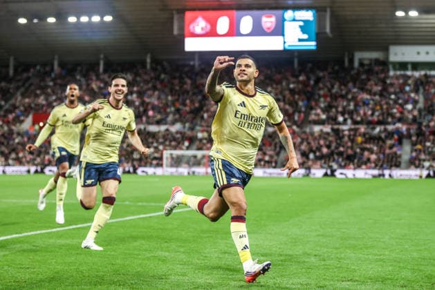 Premier League Sunderland v Arsenal Bruno Guimaraes of Arsenal celebrates his goal to make it 0-1 during the Premier League match Sunderland vs Arsenal at Stadium Of Light, Sunderland, United Kingdom on 12 September 2026 (Photo by Alfie Cosgrove News Images) Sunderland Stadium Of Light Tyne and Wear United Kingdom Copyright: xAlfiexCosgrove NewsxImagesx