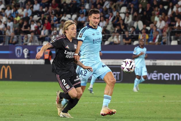 FOOTBALL : Paris FC Vs Olympique Lyonnais - Ligue 1 - 12 09 2026 Diego Coppola (Paris FC) Vs Mads Bidstrup (Olympique Lyonnais) ParisFrance  Copyright: xMichaelxBaucherx