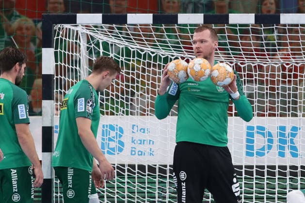Handball, HBL2: SC DHfK Leipzig vs. VfL Lübeck Schwartau, September 12, 2026. Goalkeeper Tomas Mrkva, 16; SC DHfK Leipzig with three balls during warm-ups. Handball, 2nd Bundesliga, 2026–2027 season, Matchday 3: SC DHfK Leipzig vs. VfL Lübeck Schwartau on September 12, 2026, at the Quarterback Immobilien Arena in Leipzig Copyright: xBEAUTIFULxSPORTS JanxKaeferx