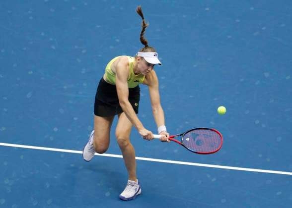 Elena Rybakina of Kazakhstan hits a backhand return to Aryna Sabalenka of Belarus in the second set of the Women s Finals match in Arthur Ashe Stadium at the 2026 US Open Tennis Championship at the USTA Billie Jean King National Tennis Center in New York City on Saturday, September 12, 2026.  NYP20260912847 COREYxSIPKIN